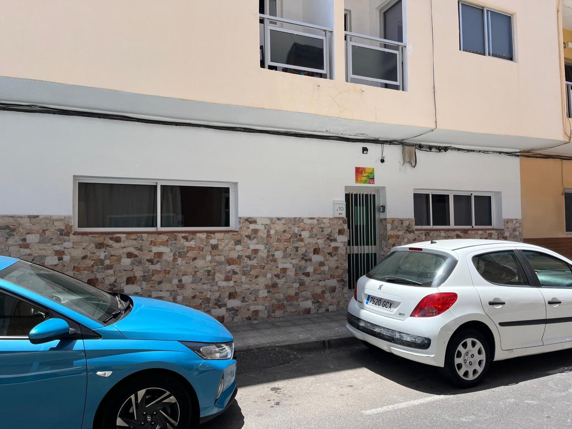 B&B Paraiso Tenerife Super Economy Rooms Airport Los Abrigos Luaran gambar